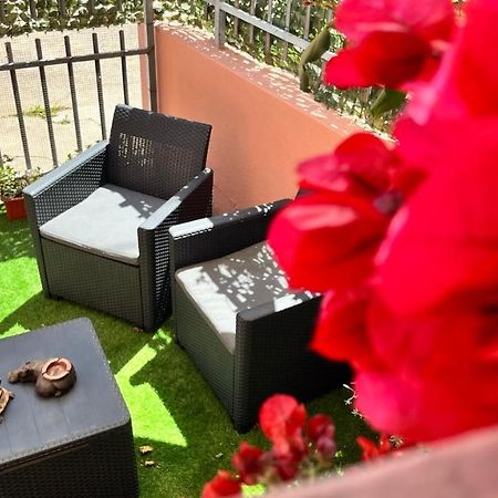 Bougainvillea Home - Ospedale Policlinico Монсерато Екстериор снимка